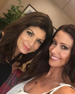 Shannon Elizabeth Instagram - Happy Birthday to the best sister I could ever ask for!! You are such an incredible woman who inspires others, loves all those around you, & truly shows up as a powerhouse in this world. I look up to you-I admire you-& I absolutely couldn't love you more. May your year ahead exceed all others and every one of your dreams come true. Thank you for being you. I love you! ♥️✨🎉🎂