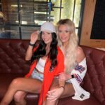 Shannon Woolsey Instagram - we were only friends for these pictures #astros #rangers