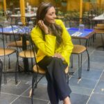 Shanti Priya Instagram - BTS of @punetimesonline ♥️ Enjoyed every bit 🧿 @malakaspice Bts pune interview shanthipriya shanthi priya actor dancer mother family #