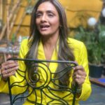 Shanti Priya Instagram - BTS of @punetimesonline ♥️ Enjoyed every bit 🧿 @malakaspice Bts pune interview shanthipriya shanthi priya actor dancer mother family #