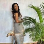 Shanti Priya Instagram – Twirling into the weekend in this gorgeous saree 🧿

Outfit:-@swtantraofficial 

Makeup & styled by yours truly @shanthipriya333 

Hair by @amuthevar 

shanthipriya #saree #mumbai 

#instapost #trending #fyp #shanthipriya #ootd #event #post