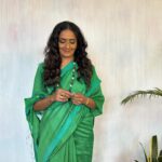 Shanti Priya Instagram - Influence doesn’t always means politics… Ha Ha ha 😂 HAPPY MAHARASHTRA DAY ♥️