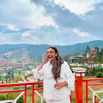 Shanti Priya Instagram - Set your mind free 🦋🌥️🌦️🌤️ shanthipriya shanthi priya actor dancer holiday emotion hill station nature free happy