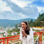 Shanti Priya Instagram - Set your mind free 🦋🌥️🌦️🌤️ shanthipriya shanthi priya actor dancer holiday emotion hill station nature free happy