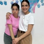 Shany Nadan Instagram – Tuvimos la increíble visita de Shany Nadan, una actriz ecuatoriana que ha trabajado en diversas producciones nacionales e internacionales y nos dio la oportunidad de compartir un espacio con ella 💜

Nuestros estudiantes de la formación teatral para personas con discapacidad pudieron compartir ejercicios con ella, escuchar sus recomendaciones, ensayar la obra que estamos por presentar, compartir nuestro cortometraje y tener una experiencia hermosa⭐️

Al asistir personas del medio artístico a las clases logramos darle una mayor visibilidad a nuestros artistas, aportar a su formación y generar futuras alianzas 

Agradecemos muchísimo a Shany por su hermosa energía y entrega. Sus palabras nos llegaron al corazón 💓 

¿Qué otro actor o actriz les gustaría que conozca a nuestros increíbles artistas? Etiquétenlos en los comentarios para que así nos conozcan 

#actores #inclusion #diversidad #arteinclusivo