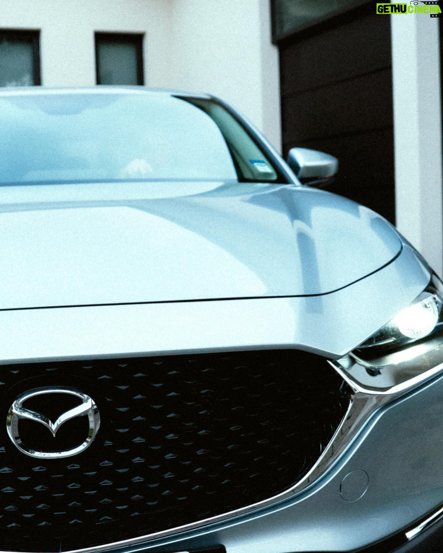 Shany Nadan Instagram - 3 MONTHS CHECK 🫶  Han pasado 3 meses desde que tengo mi Mazda CX-30 @mazdaecuador y no hay mejor sentimiento que sentir la libertad de poder manejar a donde YO quiera! ✨ #MazdaCX30