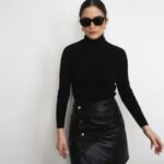 Shany Nadan Instagram – Pueden creer que esta falda está hecha de cuero reciclado?! 🤩
Les presento la Alison Recycled ♻ Leather Skirt de @asbydf , una marca internacional creada por una diseñadora ecuatoriana 🇪🇨 que AMO, no solo por sus diseños sino tambien por su compromiso con el medio ambiente 🌎
Styling: @ornellalebedstyle @ornella.lebed
#sustainability #sustainablefashion #recycledleather