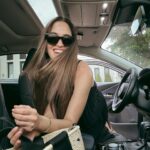 Shany Nadan Instagram - Empaque y vamos! 💨 Lista para emprender un nuevo viaje y SI, soy de la que llevo mil maletas para 2 dias 😂 pero tengo la suerte de contar con mi Mazda CX 30 @mazdaecuador que tiene una maletera súper espaciosa y cómoda. Subimos el volumen a la musiquita and here we gooooo! ✨