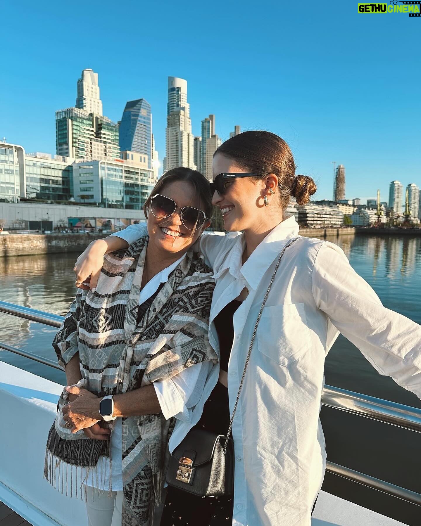Shany Nadan Instagram - Ella ✨ La mujer con el corazón más grande La de la risa contagiosa La alegría de la casa La más generosa La que nunca juzga La que abraza tu individualidad La más incondicional y entregada La que guía con infinito amor La de los abrazos de oso Te eligiria en esta y en todas las vidas. Gracias por TODO mamá ♥️ @gissel_zarlenga_
