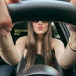 Shany Nadan Instagram - Empaque y vamos! 💨 Lista para emprender un nuevo viaje y SI, soy de la que llevo mil maletas para 2 dias 😂 pero tengo la suerte de contar con mi Mazda CX 30 @mazdaecuador que tiene una maletera súper espaciosa y cómoda. Subimos el volumen a la musiquita and here we gooooo! ✨