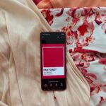 Shany Nadan Instagram - Nos vamos de viaje! ✈️☀️ Acompáñenme a empacar mis outfits inspirados en el Pantone Viva Magenta de mi Motorola Razr 40 ultra @motorola.ec 💓🌺 No se pierdan las ofertas que Motorola tiene para Uds si adquieren sus dispositivos desde su sitio web. Ingresa a su página! ✨✨