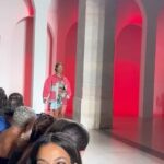 Sharam Diniz Instagram – Quem sabe faz ao vivo 💖
E a @duartehajime é dessas 💕
Obrigada pela honra uma vez mais e parabéns pela coleção incrível ✨

@afonsodbatista 📷
@lisboafashionweek 

#ModaLisboa #Duarte