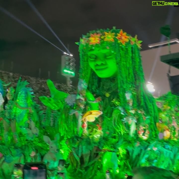 Sharam Diniz - 8.1K Likes - Agora é OFICIAL!
Curti o meu primeiro carnaval na Sapucaí 🇧🇷
E foi memorável 😍🥰
Obrigada @juliannetrevisol @camaroteallegria 💜
pela experiência fantástica, amoooo muito tudo isso 🥹🤩😘
#RJ #Carnaval2024 #Rio #Brasil #Sapucai
Now it’s OFFICIAL!
Had my first carnival in Rio, Sapucaí 🇧🇷
Thank you @juliannetrevisol @camaroteallegria 💜
for the amazing experience, looove it 🥹🤩😘