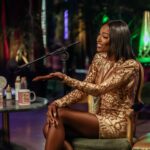 Sharam Diniz Instagram - O ÚLTIMO! Miss Yolo Pod com @sharamdiniz It’s paaarry, É Boda, Dingo Bell… HOJE TEM 😎🔥 Muuuitaaaasss pediram, muuuitaaas acertaram!!! É ELA, ANGOLA! É ELA, BRASIL! É ELA, PORTUGAL! O Ícone, Anjo da VS, Protagonista da Mercedes Benz, Balmain, Chanel, Vogue… AHHH, HOJE É HOJE!!! É o último episódio deste Ano, eu estou gravidissíma e assim vos digo “Até já” com este Especial… Assim me despeço ❤️ E assim vos agradeço… A todos, por TUDO! Estamos juntos, ligados e bué de misturados Miss Yolo Na Casa: 19H🇵🇹 20H🇦🇴 16H🇧🇷 21H🇲🇿 No YouTube e em todas as plataformas de podcast. ACTIVEM 🔔 SE CHAMEEEEEEM! VAI PIPOCAAAR