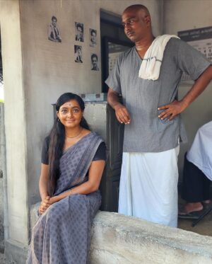 Sharanya Ramachandran Instagram - #sureshanteyumsumalathayudeyumhrudayahariyayapranayakadha releasing on May 16! 
@thaaiprasaath 📸