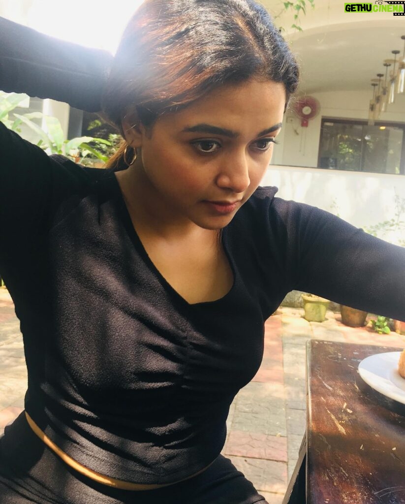 Sharanya R Actress Sharanya Ramachandran HD Instagram Photos and Wallpapers August ...