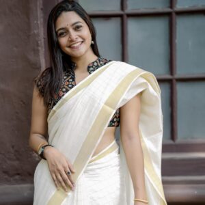 Sharanya Ramachandran Instagram - 🤗
@vowtape 📷