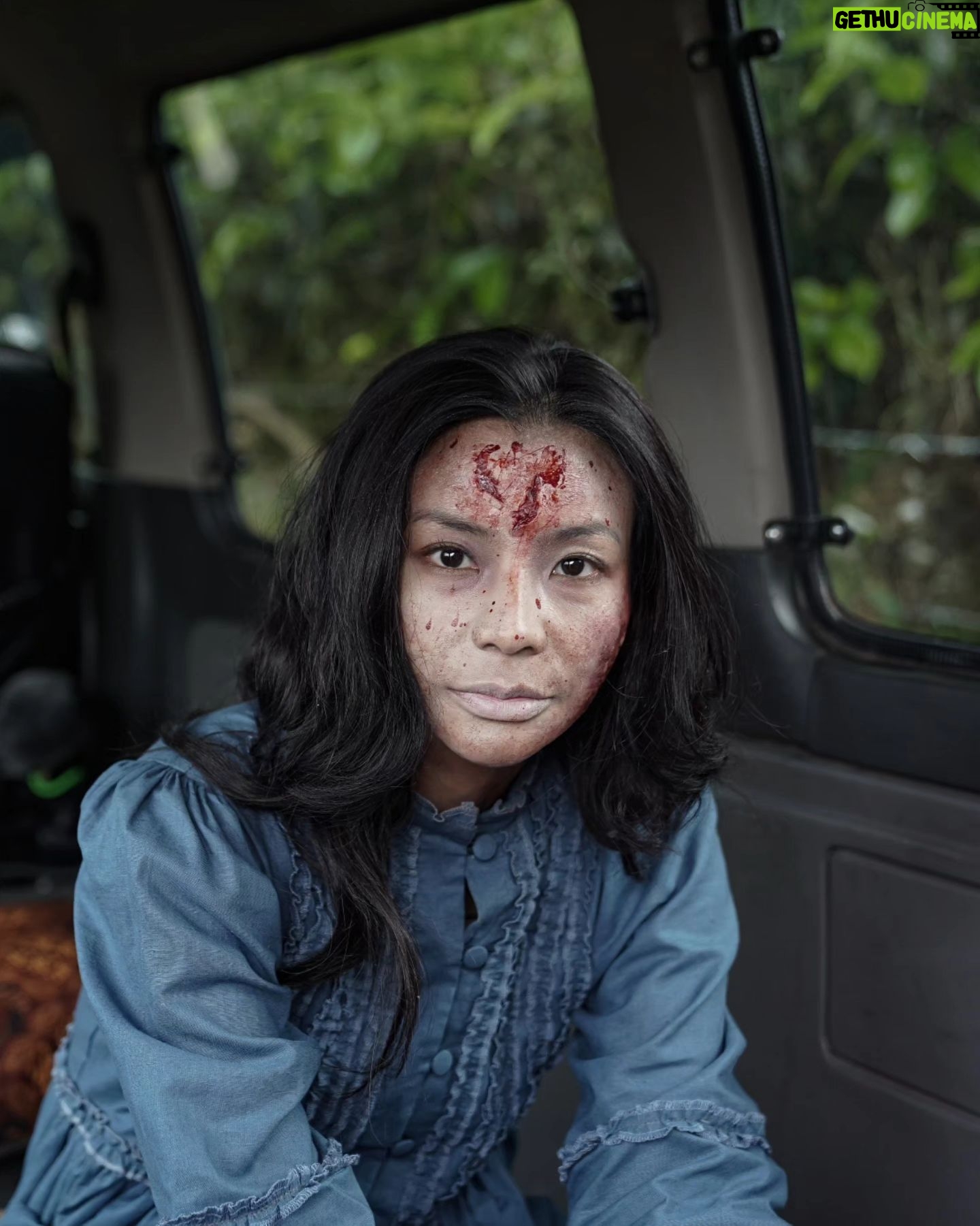 Shareefa Daanish - 3 Likes - Terima kasih kepada semua teman2 cast and crew.
Dan 711.122 penonton yang sudah menemani Ibu Sekar hinggal Ajalnya tiba, kami pamit dari bioskop 🙏