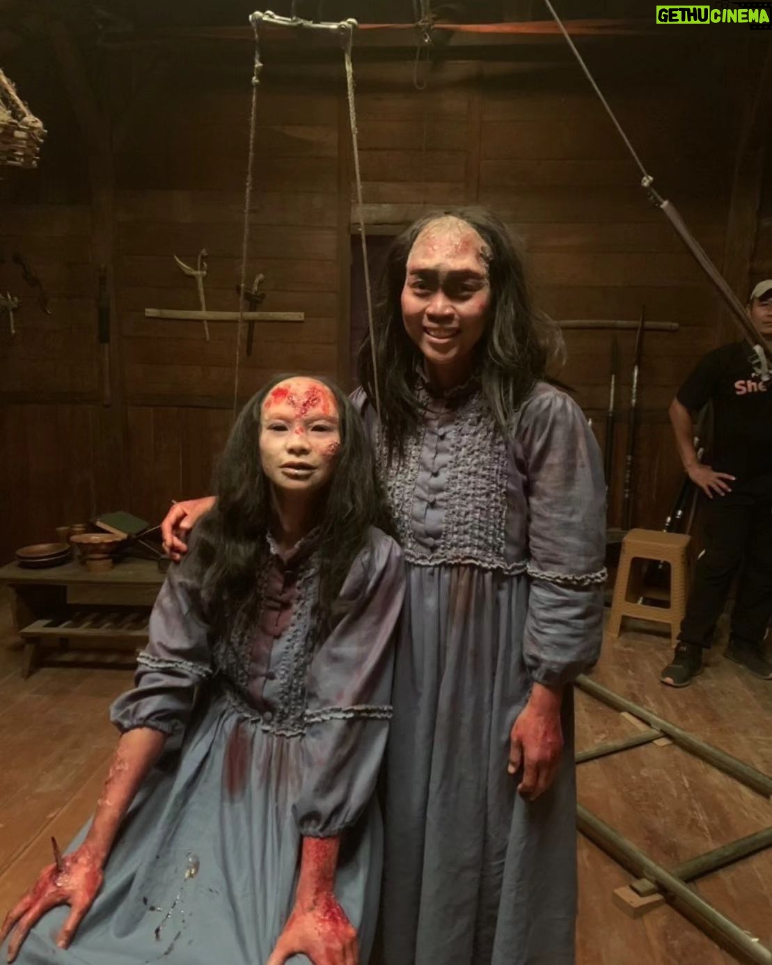 Shareefa Daanish - 3 Likes - Terima kasih kepada semua teman2 cast and crew.
Dan 711.122 penonton yang sudah menemani Ibu Sekar hinggal Ajalnya tiba, kami pamit dari bioskop 🙏