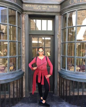 Shari Headley Instagram - "The wand chooses the wizard Mr. Potter." #UniversalStudios #TheWizardingWorldOfHarryPotter #Hollywood @jk_rowling #Hogwarts #HarryPotter #potterhead