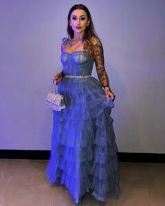 Sharlota Instagram - #cinderelladress moment 🤍💫 @bellesdresscz