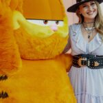 Sharlota Instagram – Dalsi moje mini rolicka za mnou🫶🏼 kdyz neumim rict mamvpicista slusne😂✨ #garfield🐱  uz od 16.5. V kinech💖✨ diky @falconfilmovenovinky 🤌🏼