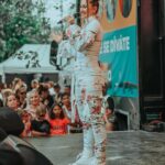 Sharlota Instagram – Uz zitra se vidime v Pasohlavkach kemp Merkur 15:45✨🌸 dekuju @ladislavrostas.photo za par momentek z Prima Love day✨💖
Outfit: @princess.tiramisu ✨
