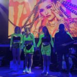 Sharlota Instagram - Dekujeme za vcerejsi krasnou atmosferu na charitativnim koncerte @wine.for.help 💫 🎥 @martin__dolezal @annasitnerova @christinewoks @d.nightmess