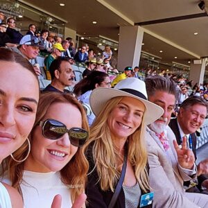 Sharni Layton Instagram - Shoutout to @cricketaustralia for the 1st & 2nd day of the Boxing Day Test. Has to be one of, if not the best, days of the year for Melbournites. Being surrounded by epic humans is a bonus. See you next year 😂🏏💕 if you'ee looking for me, I'm recovering by watching the rest on TV #Table4