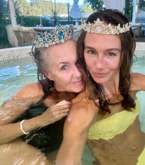 Sharni Vinson Instagram - Thank you @tankbathhouse for an awesome day!

Happy belated Mothers Day mum 💛 @narellevinson 

#motherdaughter #pamper #spaday #tank #bathhouse