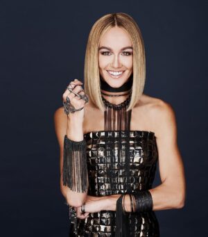 Sharni Vinson Instagram - Catch ‘DANCE BOSS’ this week on @7flix from 10:30am weekdays 

Hair/Makeup @lillym_makeupartist 
Styled by @annestringerstylist 

#danceboss #dance #realitytv #dancer #dancelife