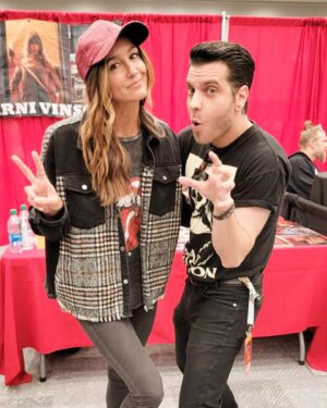 Sharni Vinson Instagram - Weekend highlights from @creepiecon AFTERMATH in Ontario, California 

#conlife #horrorcon #creepiecon #california #horrorjunkie #horrorcommunity #weekendvibes