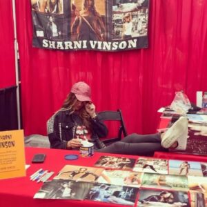 Sharni Vinson Instagram - Weekend highlights from @creepiecon AFTERMATH in Ontario, California 

#conlife #horrorcon #creepiecon #california #horrorjunkie #horrorcommunity #weekendvibes