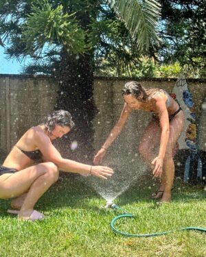 Sharni Vinson Instagram - Summer splash 🌞💦 @rockyrosebery 

#beattheheat #heatwave #australia #summer #splash #sprinkler #cousins #saturday #sun #aussie #cooling