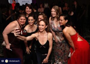 Sharon Lawrence Instagram - Wasn’t it a beautiful event! So glad be in the room with the stellar women @allwomeninmedia staff and BoD 🙏🏻( @anniepowellpr) brought together to celebrate excellence. @nikdeloch I love the way you put this, and love what you stand for , who you stand by. ❤️ Repost from @nikdeloach
•
What a night. To be in the presence of so many powerful, creative, brave, kind, thoughtful power-houses was so inspirational and meaningful. Women are incredible!! I will never be over the fact that I was one table away from @itscarolburnett and @janefonda. And when @glennondoyle and @abbywambach took the stage to accept their award, I literally came undone. And @rachelplatten made me ugly cry (but in the best way). 

Thank you @anniehowellpr for all you do to make this event happen each year, where we get to honor women in entertainment. And thank you for an unforgettable evening with our @hallmarkchannel team. @tameramowrytwo you hosted with the mosted!! And @sharonelawrence you are the loveliest.❤️

#thegracies #thegracieawards #womensupportingwomen #womenempowerment #hallmark #hallmarkchannel