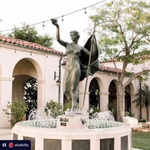 Sharon Lawrence Instagram - Beautiful #memorialday🇺🇸 post about an important part of our American and Ebell History. 

Repost from @ebellofla
•
In the middle of our garden lives our 94 year old fountain, The Fountain of Honor, crafted in 1930. Designed by Henry Lion in memory of Ebell members’ sons, husbands and brothers whose lives were lost in World War I. 

She is a symbol of hope for all who see her. 

#EbellOfLA #LosAngeles #EbellOfLAFountain #FountainOfHonor #LAStatues #HenryLion #Designedby
