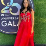 Sharon Carpenter Instagram - Spring bling! 🌷This was my look for last night’s incredible #MercyForAnimals Gala. Styled by @bella_sophia_jewels in @fashiondrug_by_anahit. ❤️‍🔥