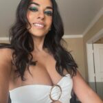 Sharon Carpenter Instagram - When you’re self-aligned the stars align. ⭐️