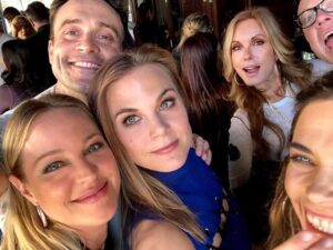 Sharon Case Instagram - A standing ovation for @ginatognoni #ginatognoni #YR Amazing actress. Kind friend. A true lady. Amazing human being. Im so lucky to have worked with you!! You know how much we all love you! I’ll see ya soon in NYC. Kisses 😘!👏👏👏👏👏👏