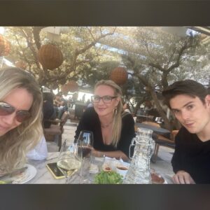 Sharon Case Instagram - A bit of birthday fun!! #birthday #happybirthday #sharkbirthday 😍😍 🎂🎈🎈🎈🎈🎈🎈 #birthdayparty #celebrate 🎉💃🕺