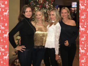 Sharon Case Instagram - Merry Christmas 2018 #🎄 #joytotheworld !!