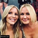 Sharon Case Instagram - We’re ready for our close ups @lauralee_bell cast photo day 👯‍♀️