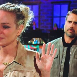 Sharon Case Instagram - #YR #rip #Rey @inacitysonice @joshuamorrowyr @jordivilasuso 🙏 @youngandrestlesscbs