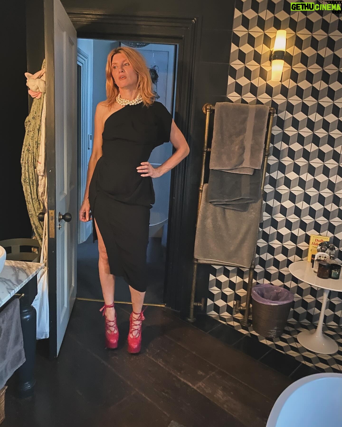 Sharon Horgan Instagram - At @bafta for Best Interests on Sunday with my beautiful co-star @theniamhmoriarty. Was a lot of fun and I didn’t fall over. Wearing dress and shoes and necklace by @viviennewestwood, earrings by @mariatash, rings by @laurence_coste Styling by @racheldavisfashionstylist make up by @schullerinc, hair by @garethbromell 💚 nails @lucytuckernails (sorry I didn’t get them topped up!), skin by @keren_bartov. Socks by @mermanbranded, kitten by CATZ, sexy agents by @wme