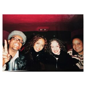 Sharon Leal Instagram - TBT ♥️
90’s NYC DUMP 🍎 #timecapsule 🚀 🔮decade of east coast shenanigans .
#justapager