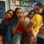 Sharon Leal Instagram - adorable sweetie faced LIARS! 😍😍😍😍 @chandlerlkinney @maliapyles @zariazariazaria @maiareficco #pllsummerschool