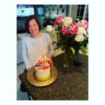 Sharon Leal Instagram – happy birthday mom. 👑

can we talk about those weird heads on the wall? #whattheflipmom ?