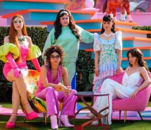 Sharon Rooney Instagram - Ummm Hi Barbie’s 👋

👀😬🫣

@barbiethemovie only in cinema’s July 21st ✨💖

xxxx