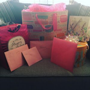 Sharon Rooney Instagram - 🎁🛍🎉 Its so lovely to wake up at home on my birthday. First time in at least 5years! 🎉👸🏻🎈