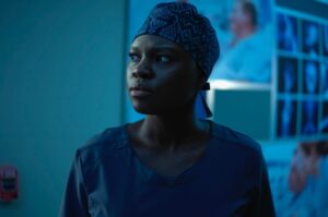 Shaunette Renée Wilson Instagram - saying hi 👋🏾 from your favorite resident !
dr. mina okafor now on @netflix

📸 @johnbrawley